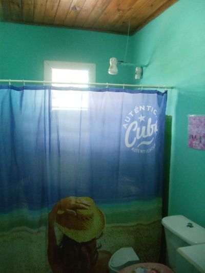 'Bano 2' Casas particulares are an alternative to hotels in Cuba.